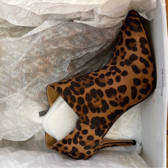 Jessica Simpson Leopard Print Ankle Booties - Picture 2 of 10